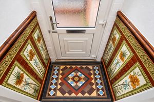 Entrance Hallway- click for photo gallery